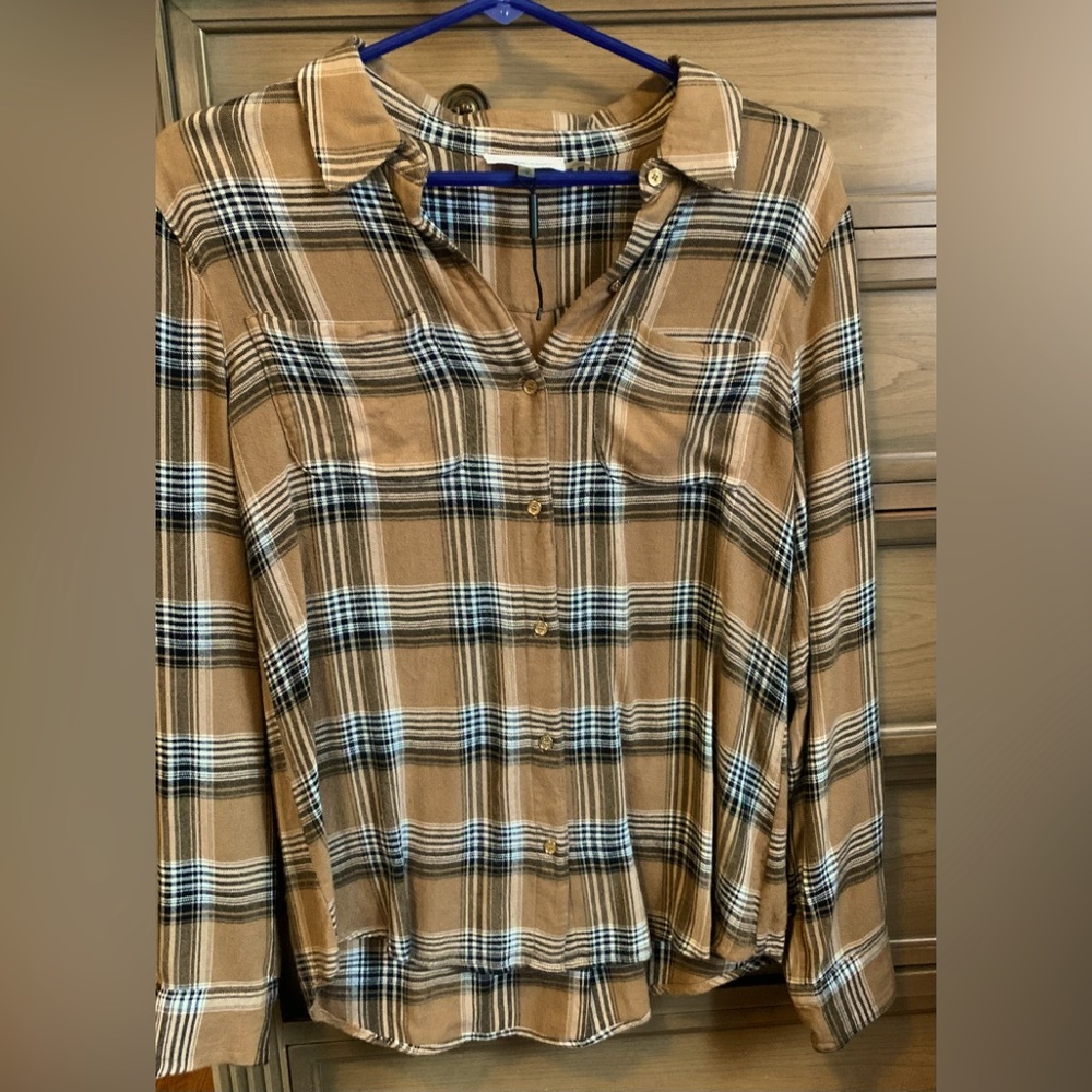 Calvin Klein Size Small tan plaid shirt